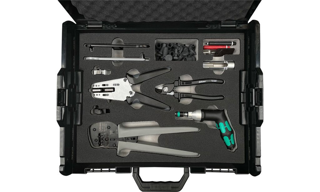 Valise d'outils Staubli MC4 (pinces, clés, etc.)