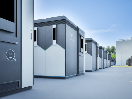 Row of containerized BESS units for commercial and industrial energy storage